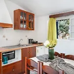 Aparthotel Sunrock - Petunia Naxos City