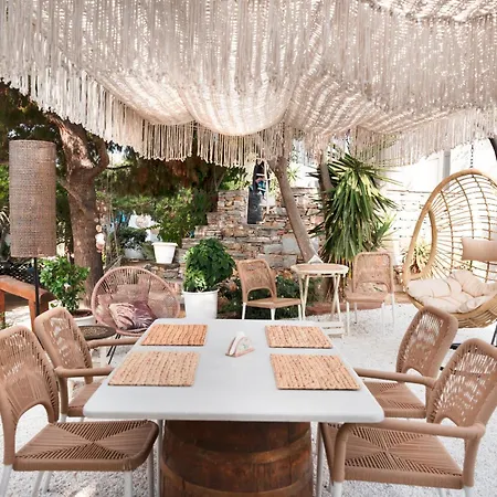 Sunrock - Petunia Apart-hotel Naxos City