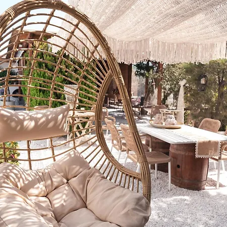 Sunrock - Petunia Apart-hotel Naxos City